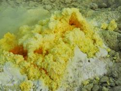 Cristaux de soufre vulcano